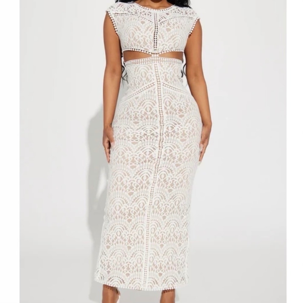 Fashion Nova Valeria Lace Maxi Dress White Nude Lined Cutout XL NWT